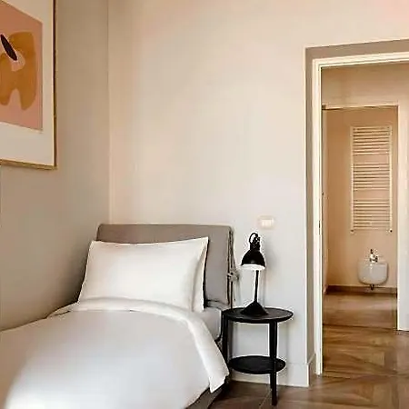 Sonder Piazza Barberini Hotel Rome